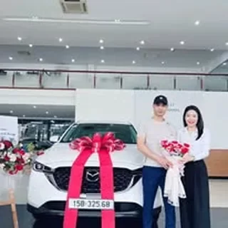Hoạt động tư vấn và giao xe Mazda tại Hải Dương 2