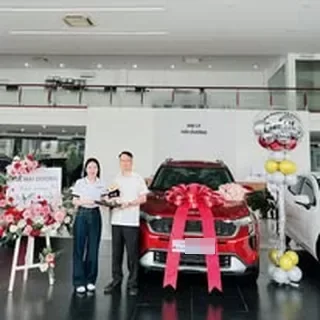 Hoạt động tư vấn và giao xe Mazda tại Hải Dương 4